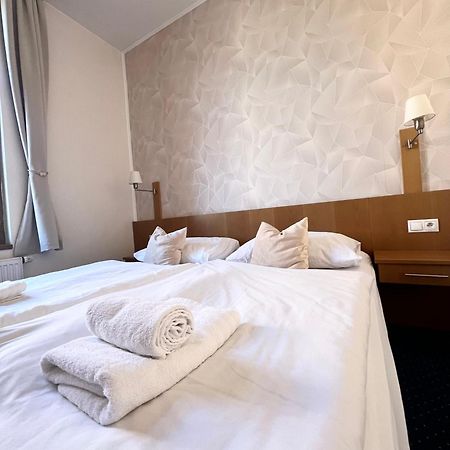 Hotel Apollon Litomerice Exterior photo