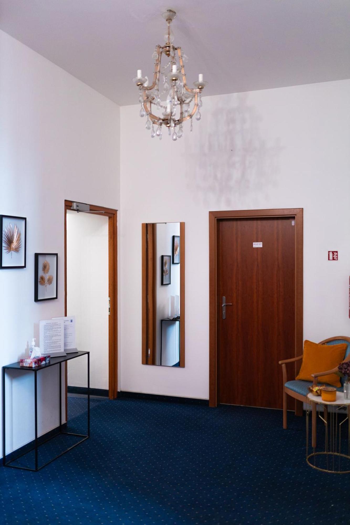 Hotel Apollon Litomerice Exterior photo