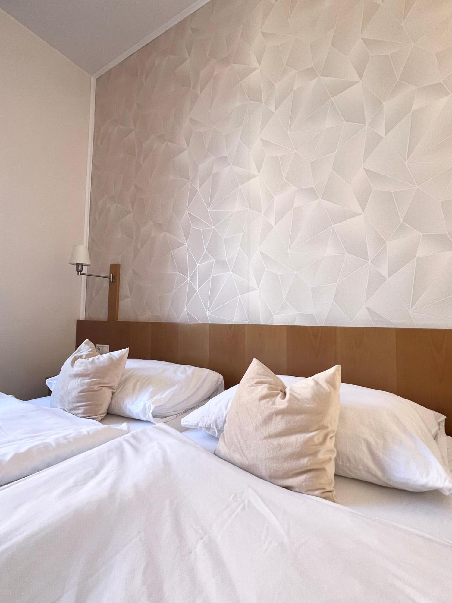 Hotel Apollon Litomerice Exterior photo